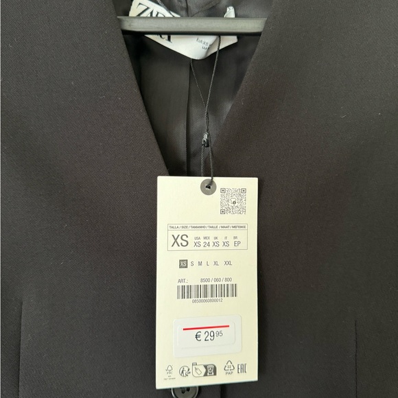 ZARA Classic Vest - Picture 3 of 4